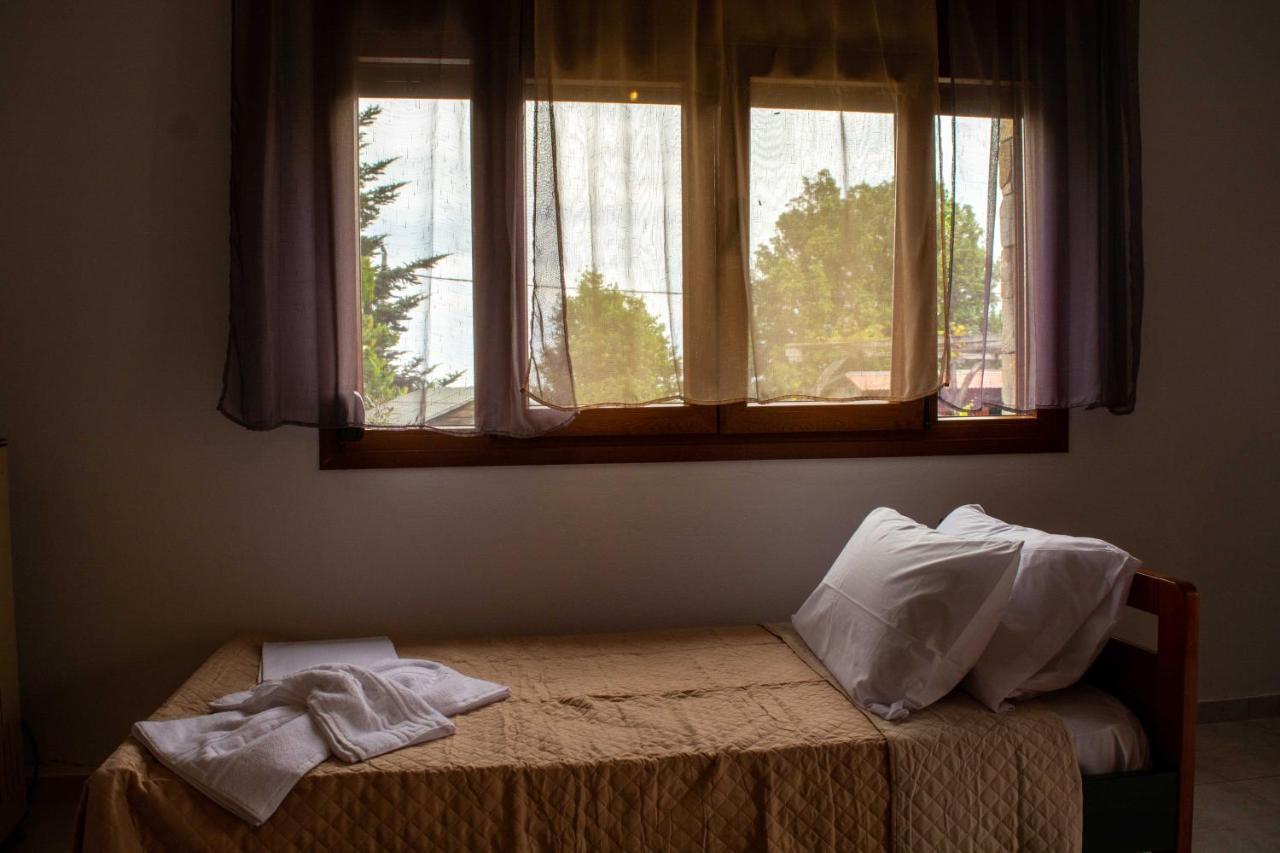 Efi'S Guest House Áyios Dhimítrios Eksteriør billede