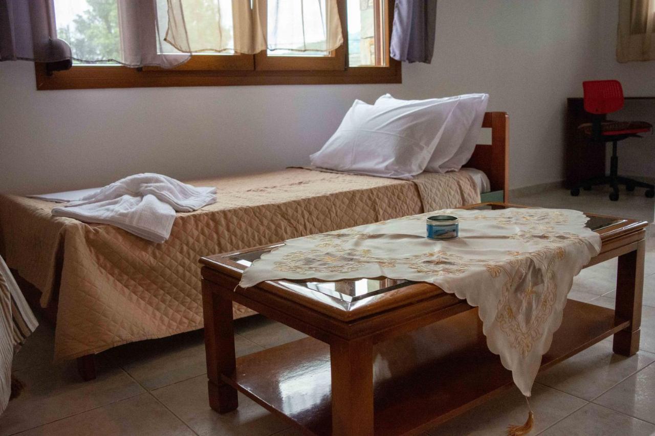 Efi'S Guest House Áyios Dhimítrios Eksteriør billede
